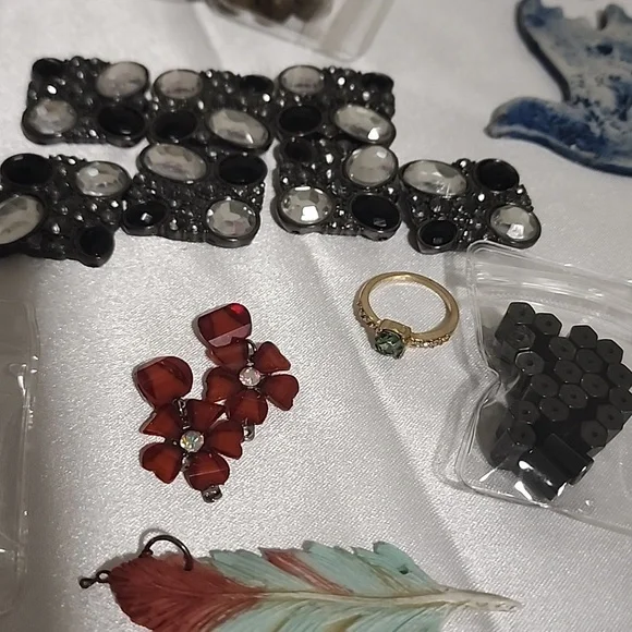 Crafters Fun Lot - Picture 5 of 12